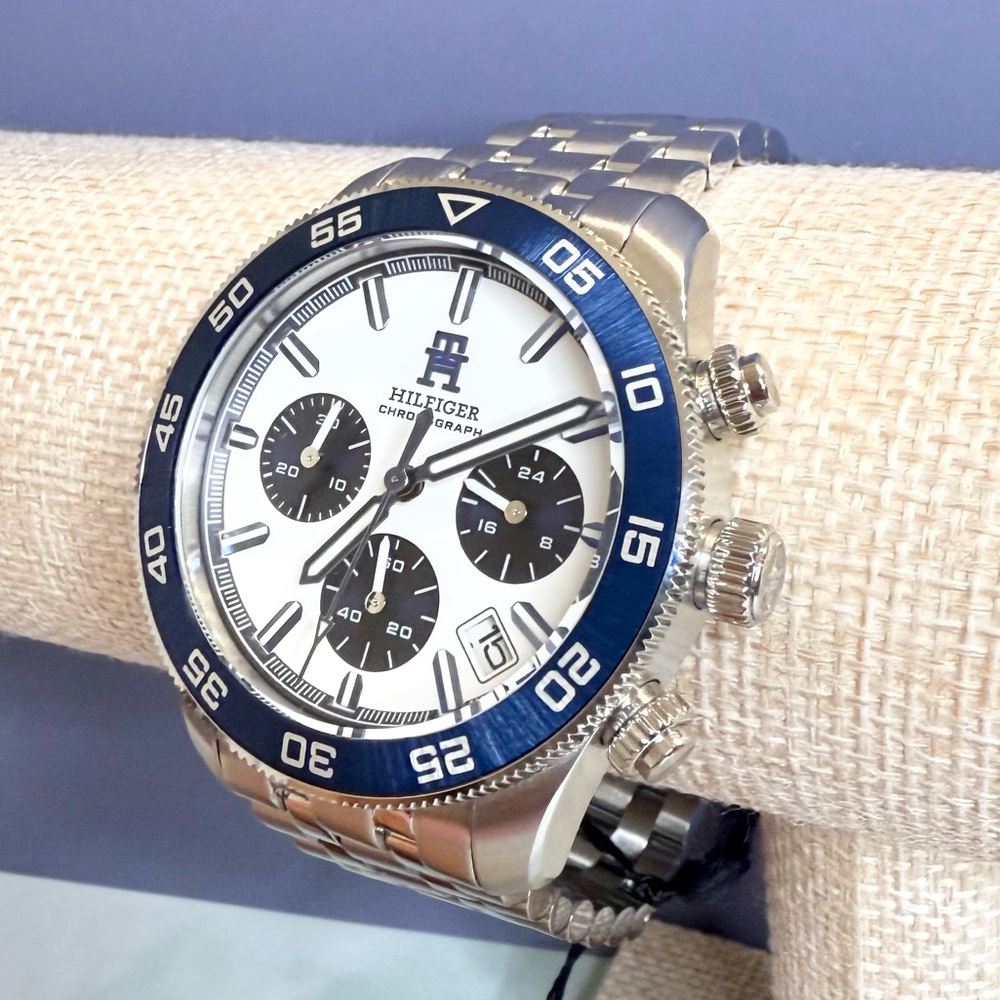 Tommy Hilfiger Men's Chronograph Silver-Tone Stainless Steel Bracelet Watch 41mm